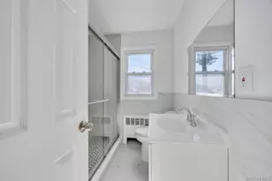 1828 Stein Dr, Bay Shore, NY 11706 - Photo 22