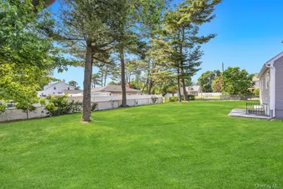 1828 Stein Drive, Bay Shore, NY 11706 - Photo 10
