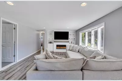 120 Smithtown Polk Boulevard, Centereach, NY 11720 - Photo 14