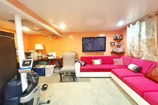 115-08 150th Ave, Ozone Park, NY 11420 - Photo 26