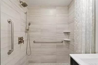 59-17 Kissena Boulevard, Flushing, NY 11355 - Photo 18