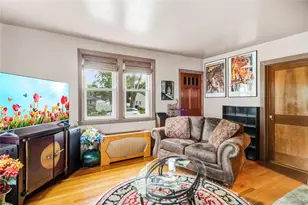 19 Roy Ave, West Islip, NY 11795 - Photo 6
