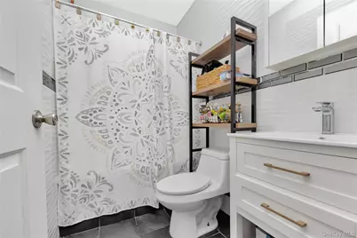 164-15 104th Road, Jamaica, NY 11433 - Photo 14