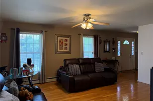 8 Walnut Ln, Middletown, NY 10940 - Photo 4