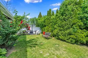9 Nassau Ave, West Babylon, NY 11704 - Photo 18
