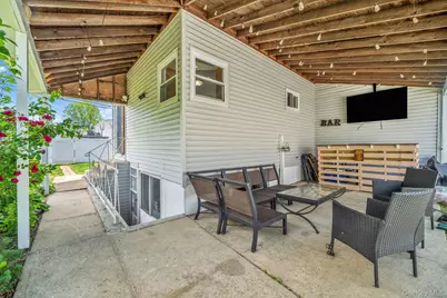 9 Nassau Avenue, West Babylon, NY 11704 - Photo 30