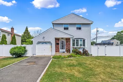 9 Nassau Avenue, West Babylon, NY 11704 - Photo 1