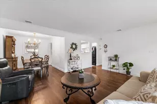 42 Larry Dr, Commack, NY 11725 - Photo 16