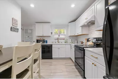 42 Larry Drive, Commack, NY 11725 - Photo 6