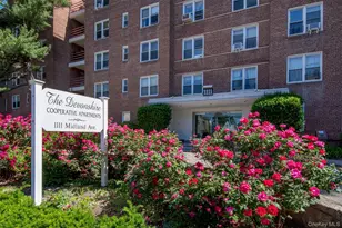 1111 Midland Ave, Bronxville, NY 10708 - Photo 16