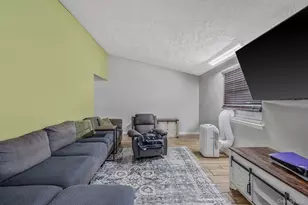 100 Patchogue-Holbrook Rd, Ronkonkoma, NY 11779 - Photo 12