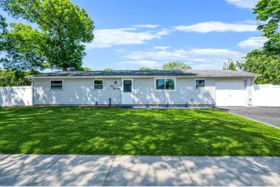 100 Patchogue Holbrook Road, Ronkonkoma, NY 11779 - Photo 2