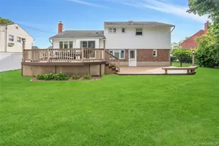 27 Coronet Ln, Plainview, NY 11803 - Photo 28