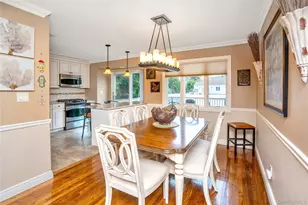 27 Coronet Ln, Plainview, NY 11803 - Photo 8