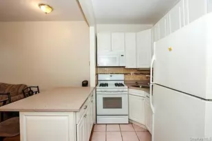 18-32 George St, Ridgewood, NY 11385 - Photo 6