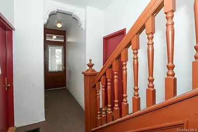 1832 George Street #2B, Ridgewood, NY 11385 - Photo 4