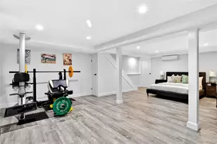 7 Merillon Ave, Garden City, NY 11530 - Photo 22