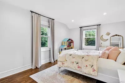 7 Merillon Avenue, Garden City, NY 11530 - Photo 18