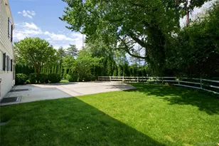 7 Merillon Ave, Garden City, NY 11530 - Photo 24