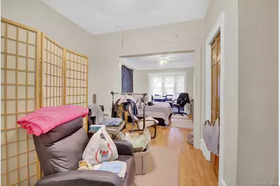 70-29 68 Th Place, Glendale, NY 11385 - Photo 16