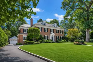 7 Rochelle Rd, Larchmont, NY 10538 - Photo 2