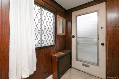 68 Tier Street, Bronx, NY 10464 - Photo 18