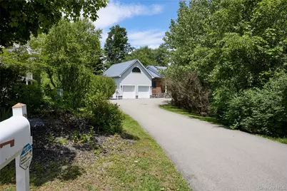 37 Mansion Drive, Hyde Park, NY 12538 - Photo 6