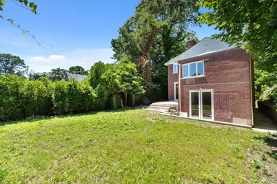 8549 Avon Street, Jamaica, NY 11432 - Photo 28