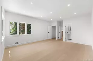 85-49 Avon St, Jamaica, NY 11432 - Photo 18