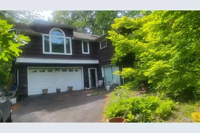 28 Colburn Drive, Poughkeepsie, NY 12603 - Photo 2