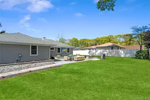 63 Orchard St, Manorville, NY 11949 - Photo 30