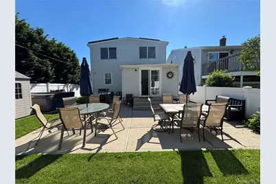 304 Lido Parkway, Lindenhurst, NY 11757 - Photo 2