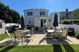 304 Lido Pkwy, Lindenhurst, NY 11757 - Photo 2