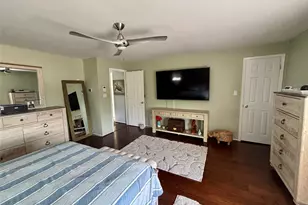 304 Lido Pkwy, Lindenhurst, NY 11757 - Photo 16