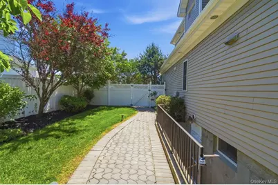 15 Boxwood Lane, Farmingdale, NY 11735 - Photo 42