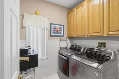 15 Boxwood Lane, Farmingdale, NY 11735 - Photo 34
