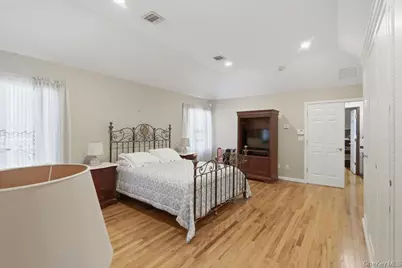 15 Boxwood Lane, Farmingdale, NY 11735 - Photo 28
