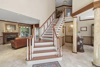 15 Boxwood Lane, Farmingdale, NY 11735 - Photo 8
