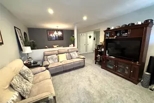 370 Westchester Ave, Port Chester, NY 10573 - Photo 4