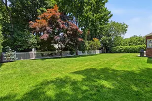 107 Dogwood Ln, Manhasset, NY 11030 - Photo 30