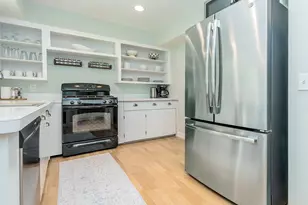 107 Dogwood Ln, Manhasset, NY 11030 - Photo 14