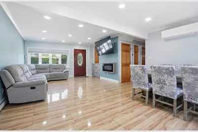 2151 Stewart Avenue, Westbury, NY 11590 - Photo 2