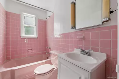 4238 Vireo Avenue, Bronx, NY 10470 - Photo 20