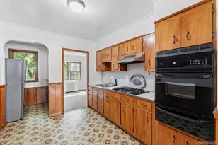 4238 Vireo Ave, Bronx, NY 10470 - Photo 10
