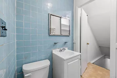 4238 Vireo Avenue, Bronx, NY 10470 - Photo 12