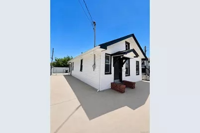 36 Walnut Road, Inwood, NY 11096 - Photo 2