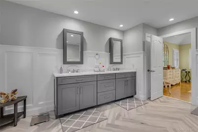 216 Landing Lane, Calverton, NY 11933 - Photo 16