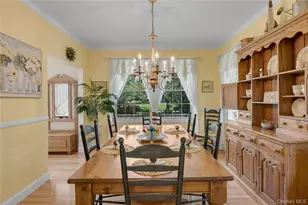 216 Landing Ln, Calverton, NY 11933 - Photo 4