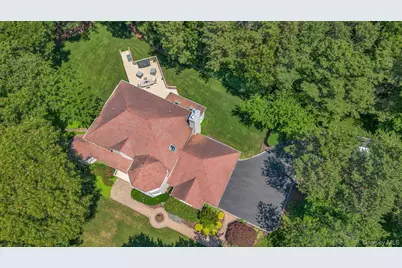 216 Landing Lane, Calverton, NY 11933 - Photo 30