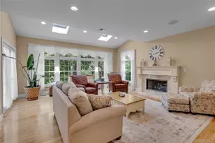 216 Landing Ln, Calverton, NY 11933 - Photo 6